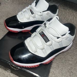 Jordan 11 Breds Size 8 EUC